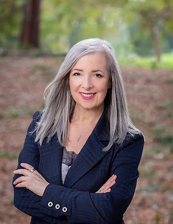 professiona_realtor_headshot_background-2