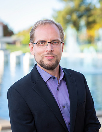 professiona_realtor_headshot_background-14
