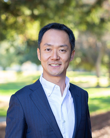 professiona_realtor_headshot_background