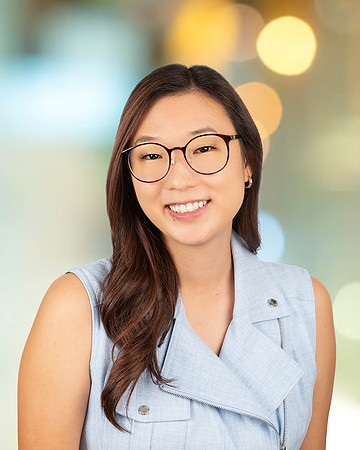 woman_headshot_with_colorful_backdrop