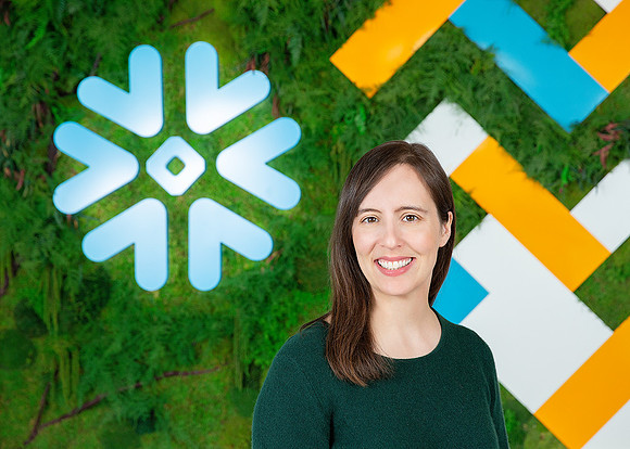 snowflake_headshot_employee_1