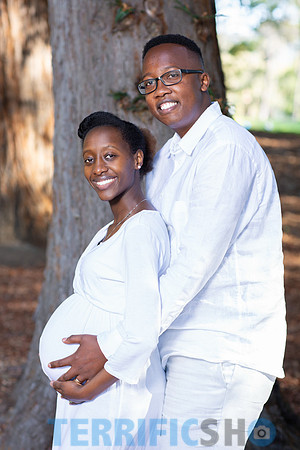 maternity_studio_and_outdoor_package_photography-10