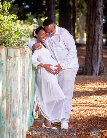 maternity_studio_and_outdoor_package_photography-14