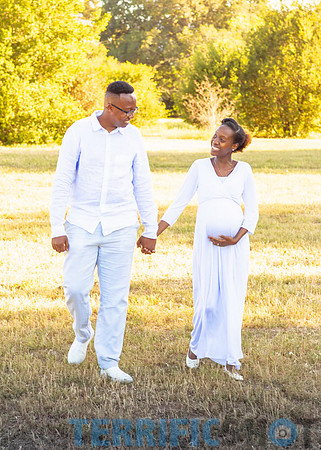 maternity_studio_and_outdoor_package_photography-22