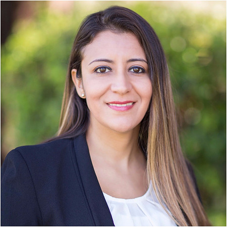 Woman Portrait Corporate Linkedin Headshot