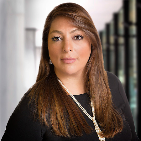 woman_portrait_corporate_with_office_blurred_background