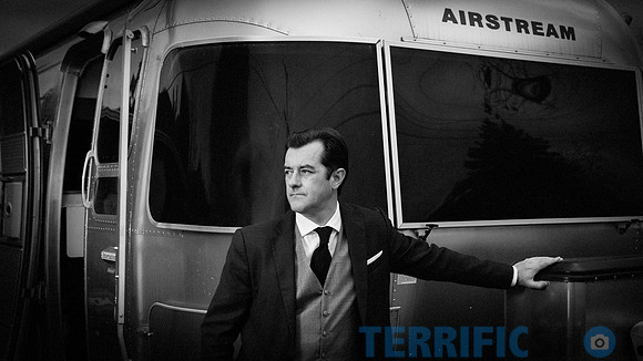 man_stylish_portrait_session_70s_look_photography-8