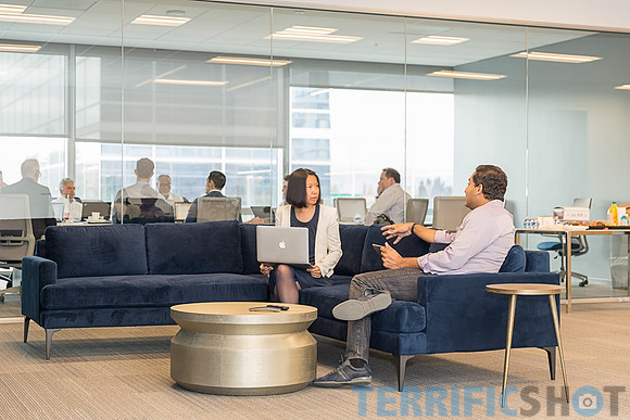gcoin_corporate_group_and_headshot-8