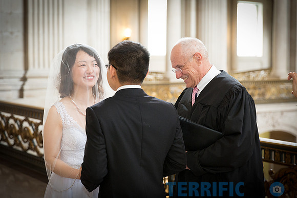 wedding_couple_ceremony_auditorium_san_francisco_city_hall