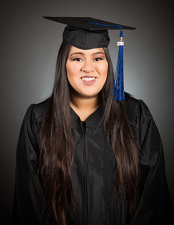 woman_graduation_portrait_studio_high_school_2018