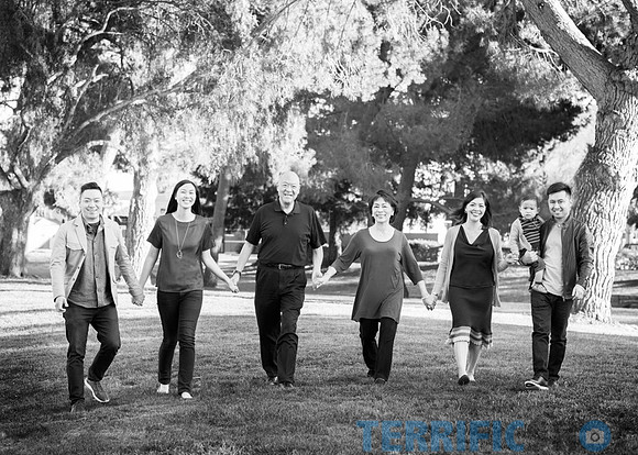 large_big_family_outdoor_portrait_photography-23