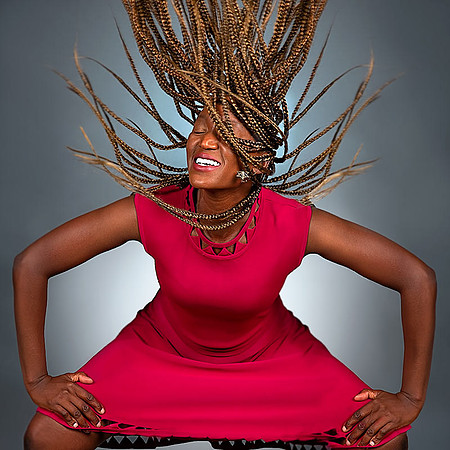 woman_glamor_portrait_fun_studio