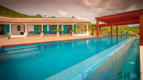 resort_exterior_2