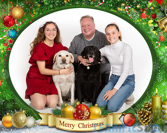 family_studio_christmas_card_portrait