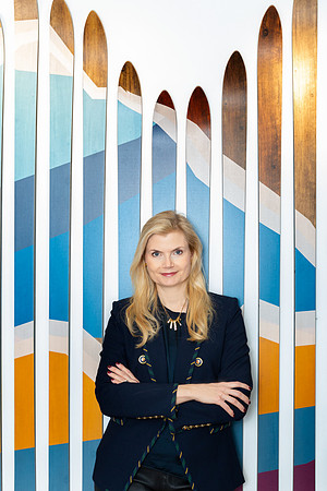 doanddontdocorporateheadshot-12